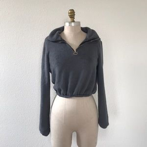 SHEIN GREY SWEATER CROP LONG SLEEVE